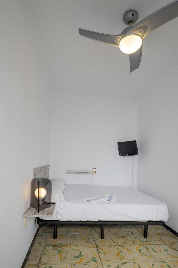 L'Hostalet Guesthouse Pineda de Mar Ngoại thất bức ảnh