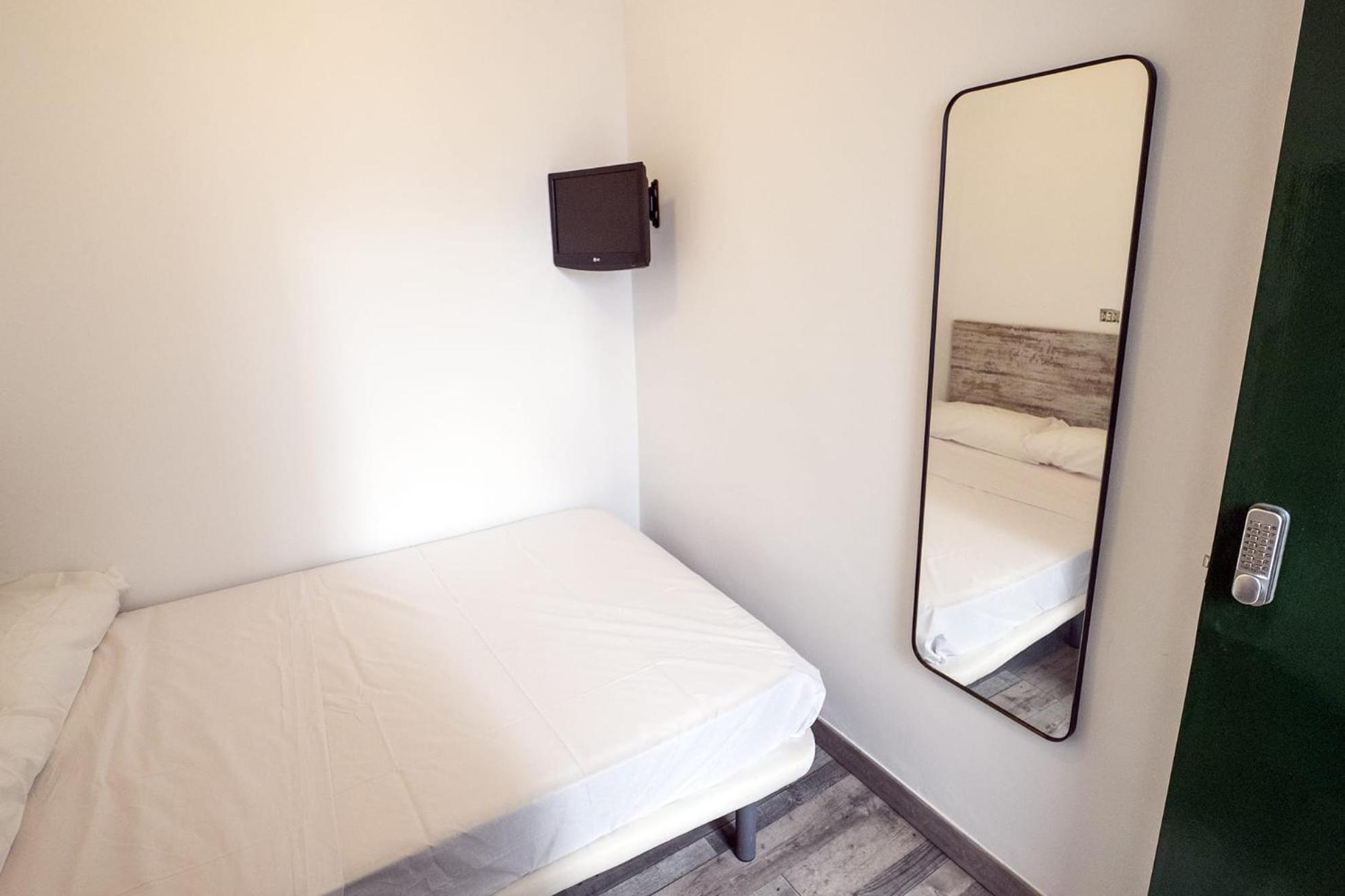 L'Hostalet Guesthouse Pineda de Mar Phòng bức ảnh